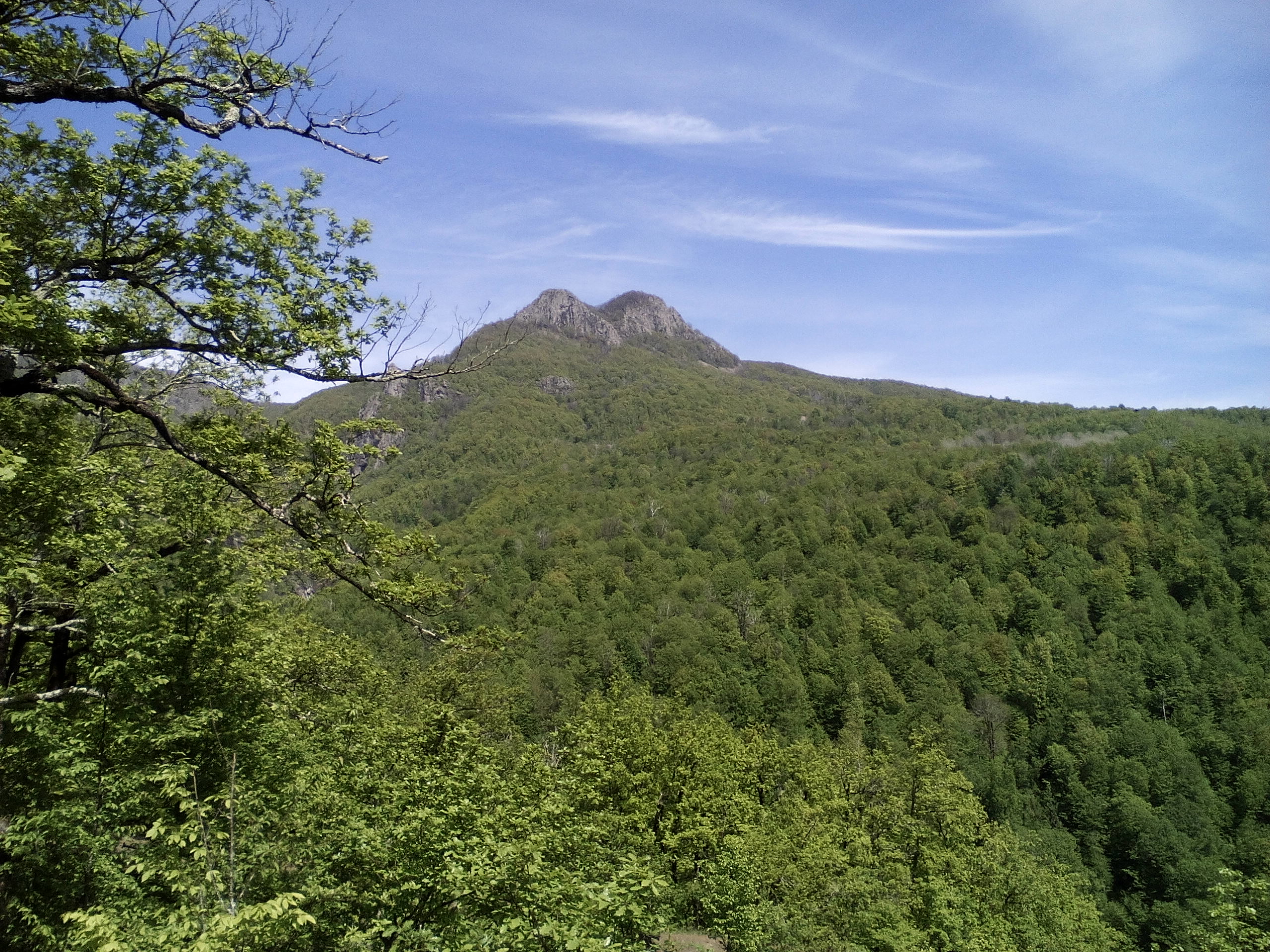 Гора Два брата